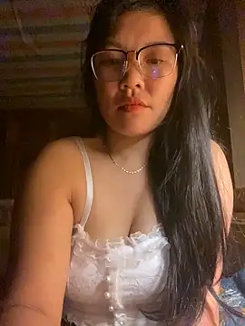 Snapshot of sexybaby_00 chatting on 10.02.25 sexybaby 00 online show from 10.02.25