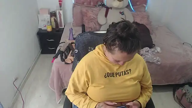 patty squirt  online show from 04.13.26