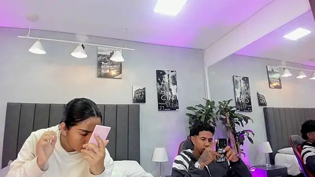 violet and myers online show from 11.18.25