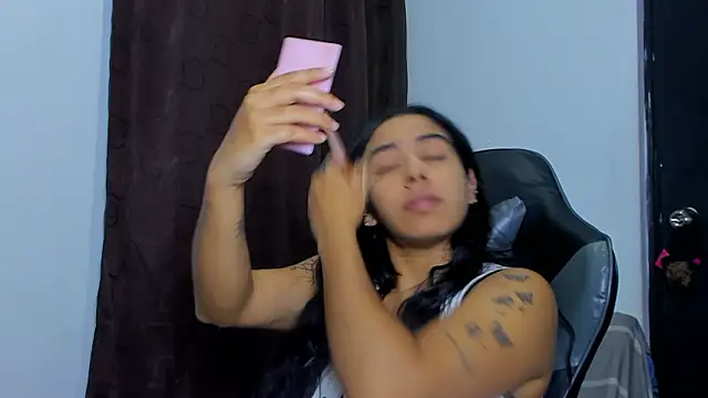 violet and myers online show from 02.05.26