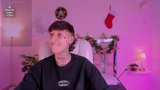 Luci Rose online show from 11.30.25