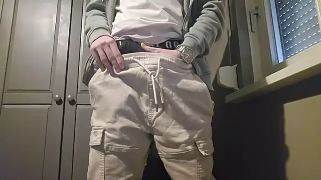 Snapshot of Trekkerboi chatting on 12.14.25 Trekkerboi online show from 12.14.25