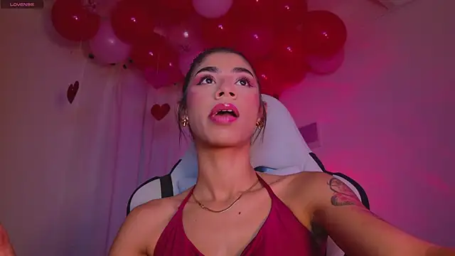 BrunetteAdams001 online show from 02.13.26