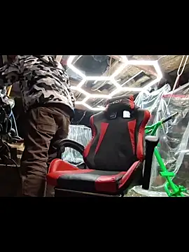 twistafatpipe online show from 12.21.25