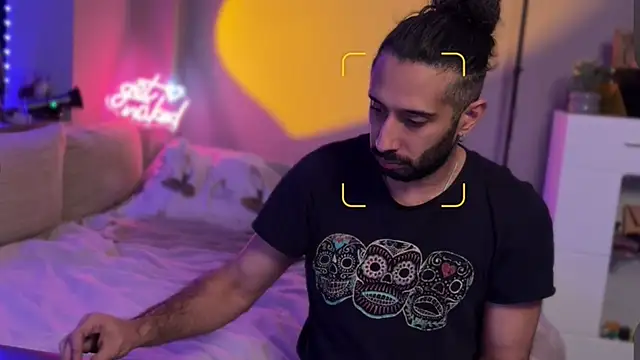 Secret Lovers1 online show from 04.16.26