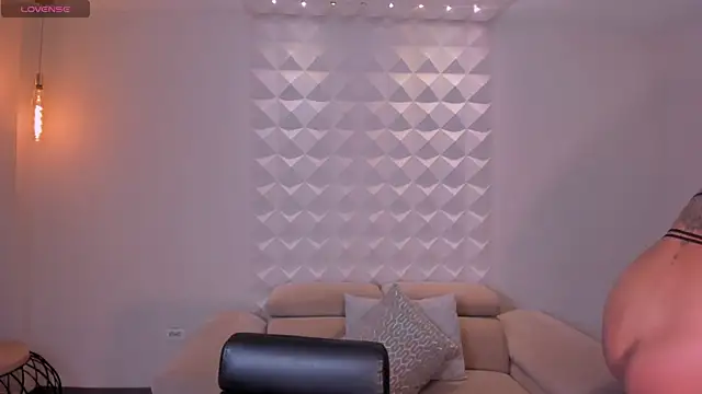 AmberColors  online show from 09.15.25