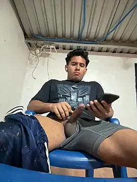 Snapshot of Johnxxx22 chatting on 11.19.25 Johnxxx22 online show from 11.19.25