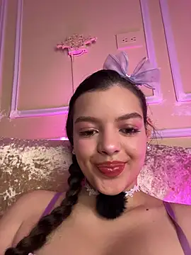 AriaHeavenss online show from 12.02.25