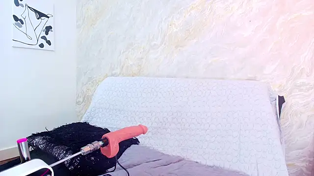 Vero Temptation online show from 10.16.25