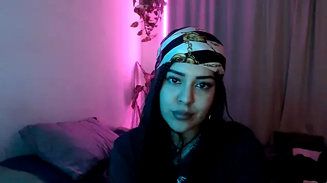 Snapshot of bluegoddessstoned chatting on 09.24.25 bluegoddessstoned online show from 09.24.25