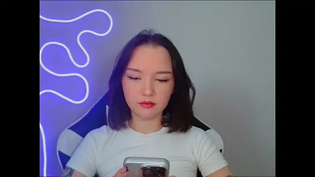 Snapshot of DemiWildcat chatting on 09.24.25 DemiWildcat online show from 09.24.25