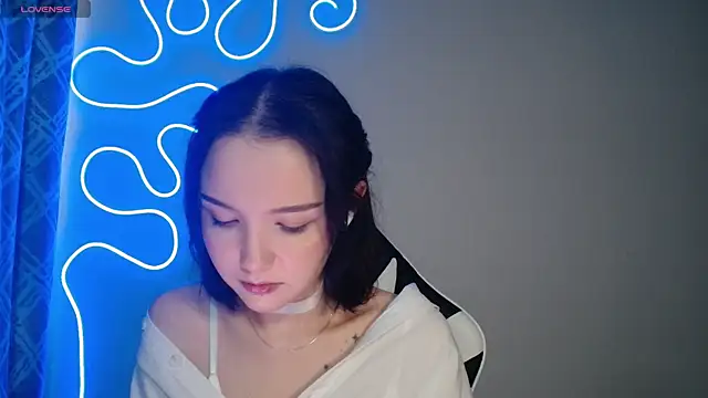 Snapshot of DemiWildcat chatting on 09.27.25 DemiWildcat online show from 09.27.25