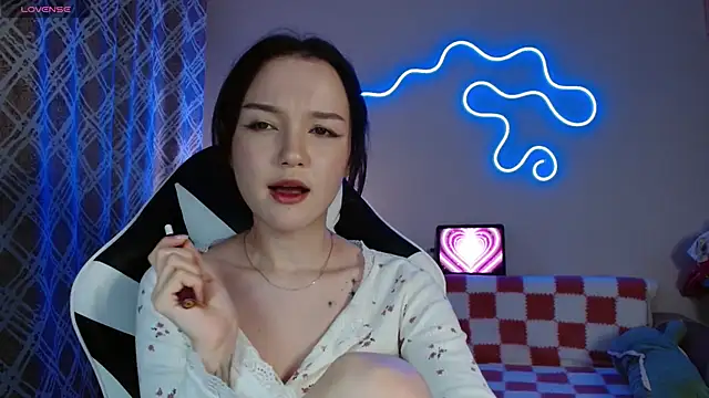 Snapshot of DemiWildcat chatting on 11.23.25 DemiWildcat online show from 11.23.25