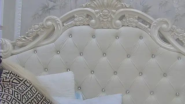 EllieFrosty  online show from 04.16.26