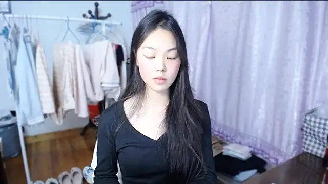 Snapshot of yao-yao_ chatting on 11.22.25 yao-yao online show from 11.22.25