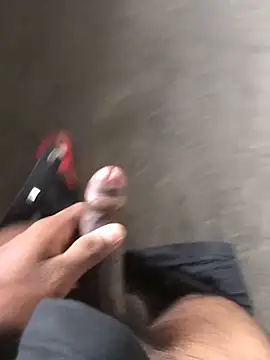 Snapshot of kavi1q1 chatting on 10.15.25 kavi1q1 online show from 10.15.25