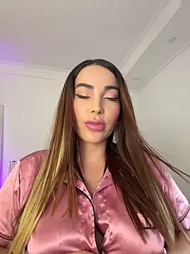 Snapshot of jessy_rios chatting on 05.20.26 jessy rios online show from 05.20.26