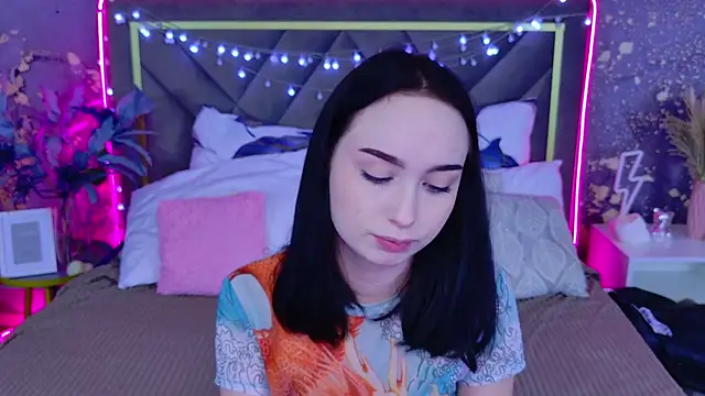 MonikaCarter online show from 10.16.25