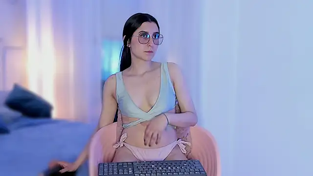 Kitana Clark online show from 11.01.25