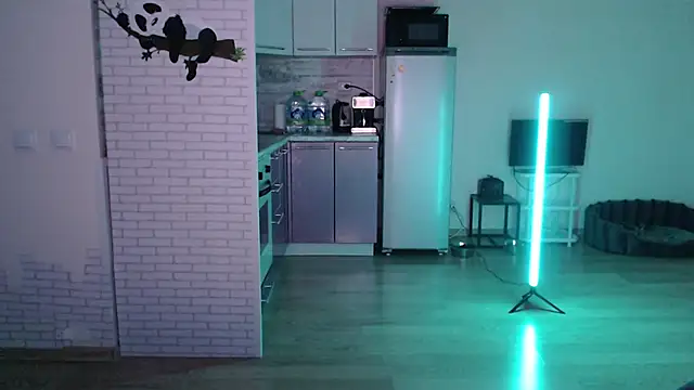 Leonaalove online show from 03.23.26