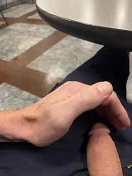 Snapshot of 66Retro99 chatting on 09.11.25 66Retro99 online show from 09.11.25