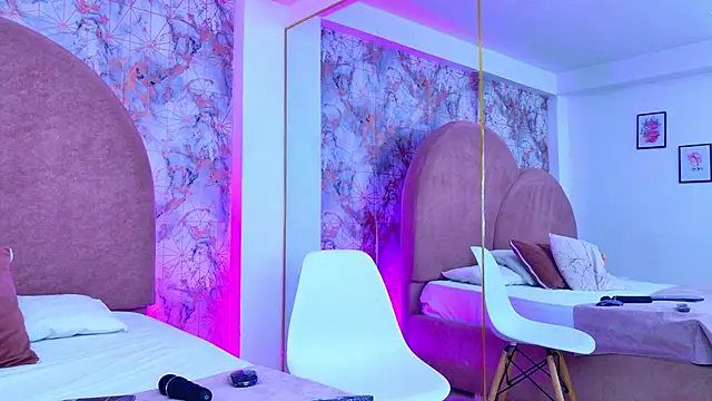 Snapshot of Samanta_Isel chatting on 02.02.26 Samanta Isel online show from 02.02.26