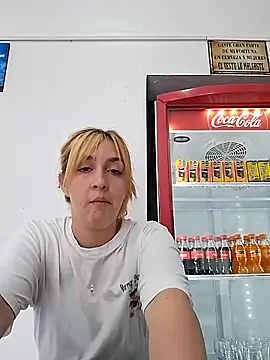 Snapshot of ayebran chatting on 09.15.25 ayebran online show from 09.15.25