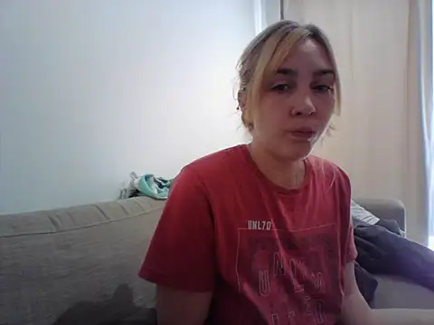 Snapshot of ayebran chatting on 09.22.25 ayebran online show from 09.22.25