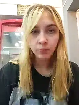 Snapshot of ayebran chatting on 10.24.25 ayebran online show from 10.24.25