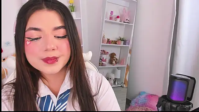 Snapshot of dolce_antonellaa chatting on 02.07.26 dolce antonellaa online show from 02.07.26