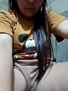 quynhkoolbae online show from 04.19.26