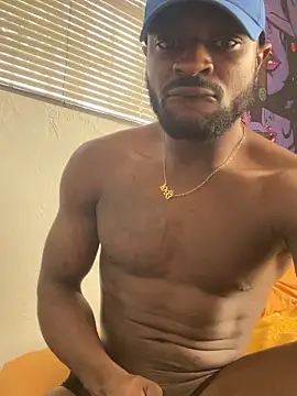 Snapshot of GrandJewel chatting on 11.24.25 GrandJewel online show from 11.24.25