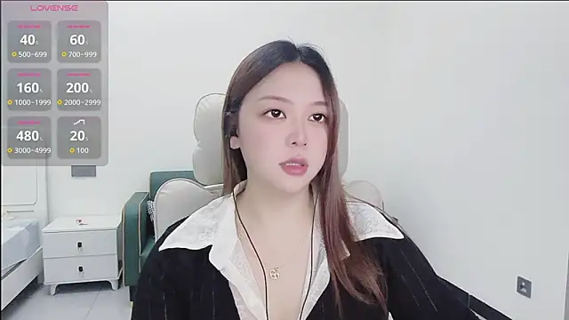 Lcey 66 online show from 10.14.25