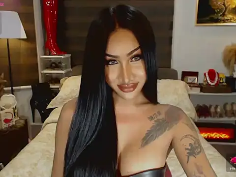 Snapshot of SeductiveVictoria chatting on 09.18.25 SeductiveVictoria online show from 09.18.25