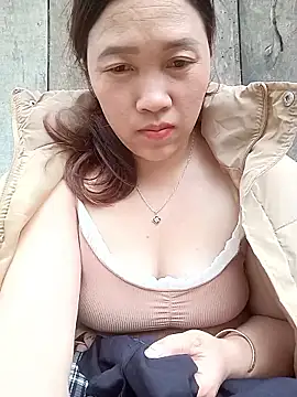 Snapshot of miumiu_00 chatting on 02.26.26 miumiu 00 online show from 02.26.26