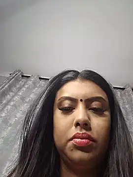 Indian GlowingMiax online show from 02.18.26