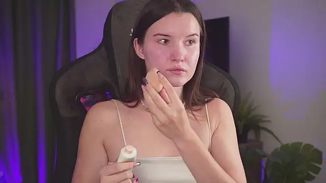 AgataWillis online show from 09.30.25