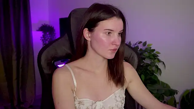 AgataWillis online show from 10.03.25