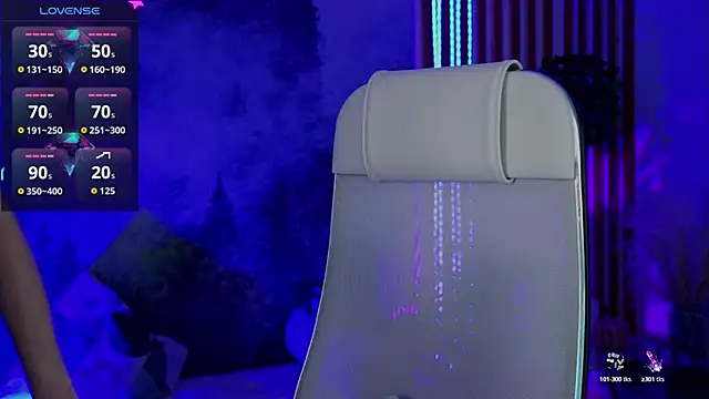 AgataWillis online show from 04.17.26