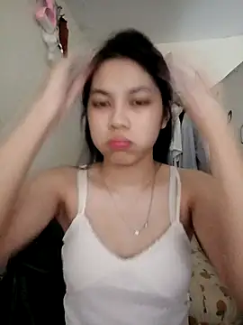 Snapshot of Katanh chatting on 10.05.25 Katanh online show from 10.05.25