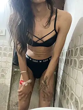 Snapshot of kaylee_demm chatting on 02.18.26 kaylee demm online show from 02.18.26