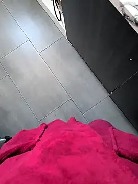 Snapshot of xxxfeo chatting on 11.18.25 xxxfeo online show from 11.18.25