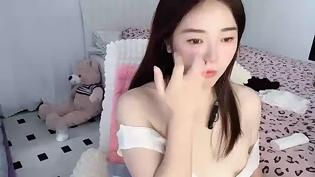 Xiali-166 online show from 12.03.25