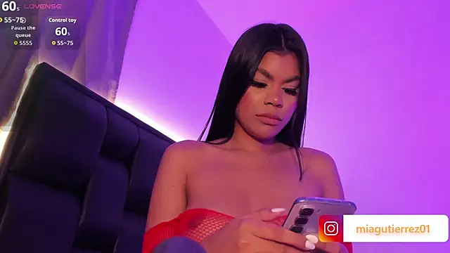 MiaSkylar online show from 02.28.26