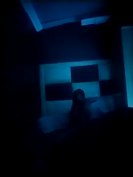 Snapshot of TinnyVsGiant chatting on 09.23.25 TinnyVsGiant online show from 09.23.25