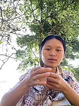 milo bae online show from 11.25.25