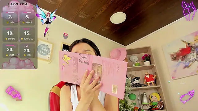 Lana Dreams  online show from 09.23.25