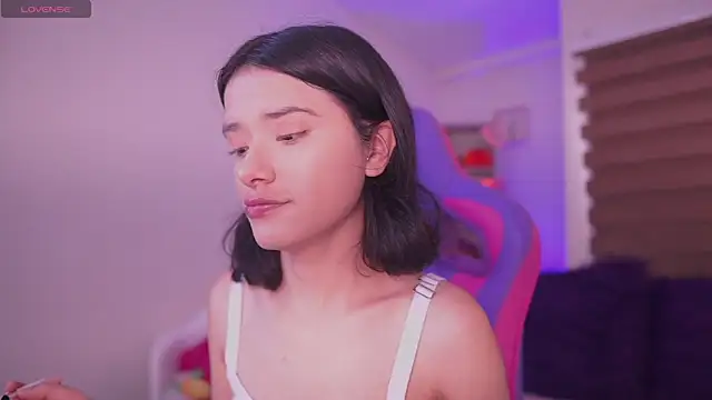 Lana Dreams  online show from 10.03.25