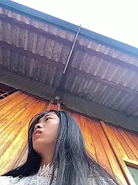 EmLy02 online show from 12.21.25