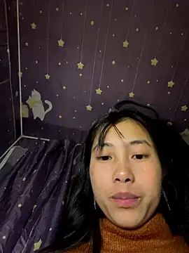 EmLy02 online show from 01.10.26